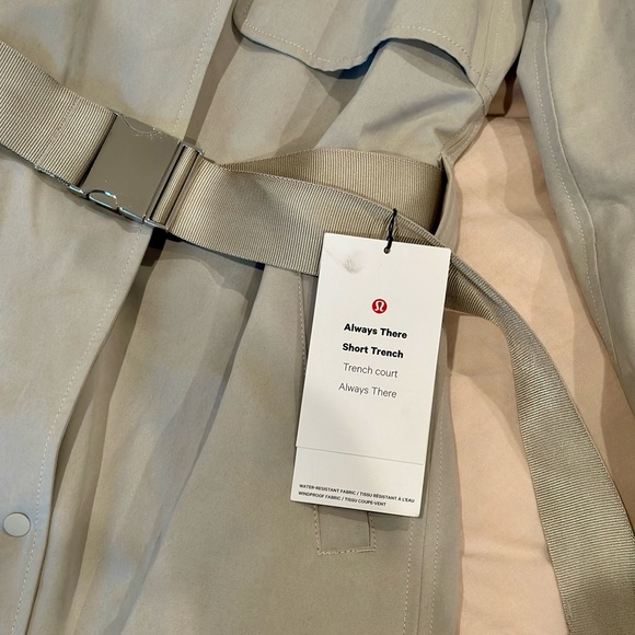 Lululemon Always there short trench coat - Picture 4 of 5